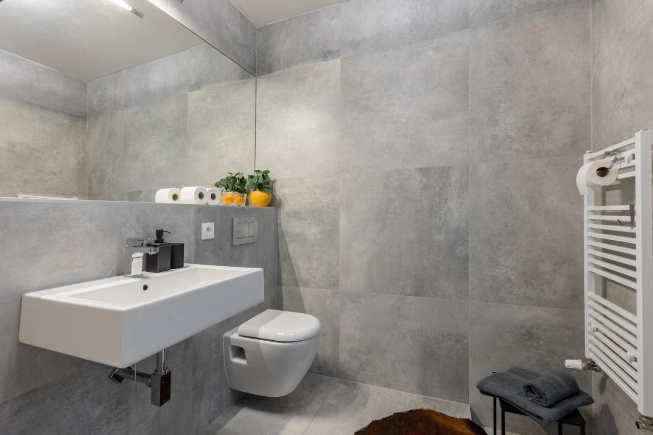 Sk Zamocka Artist Apartment *