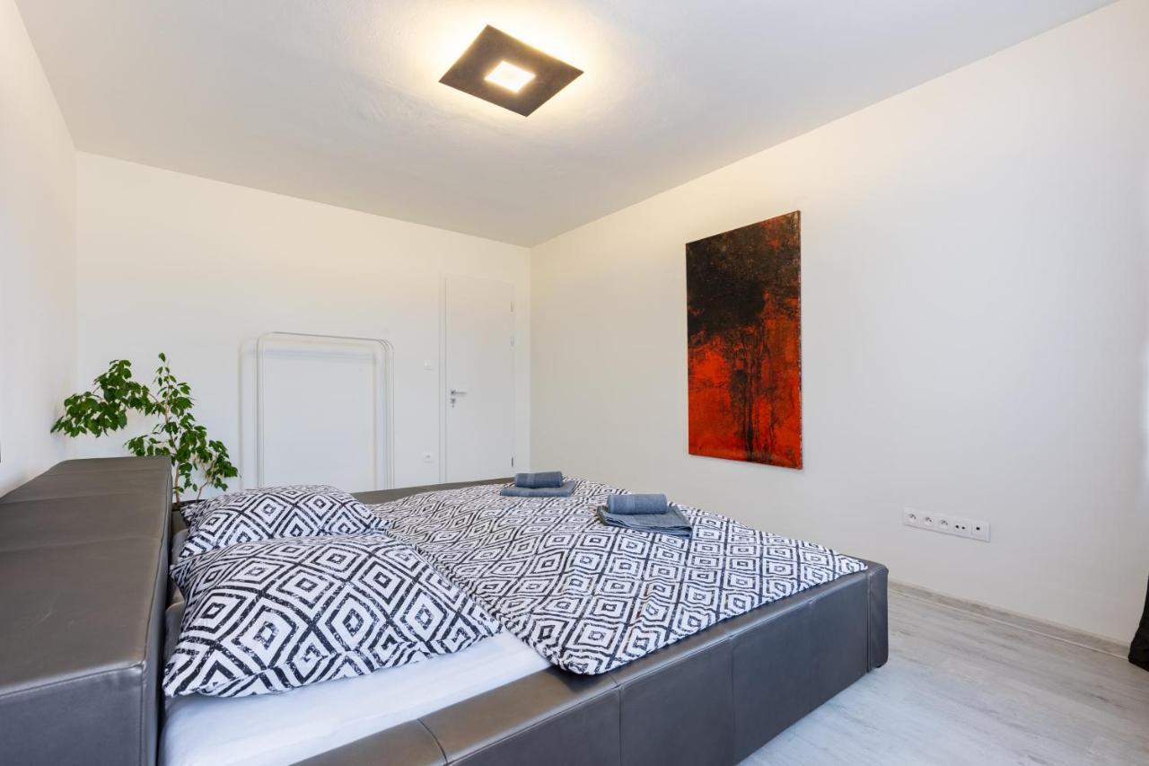 Sk Zamocka Artist Apartment
